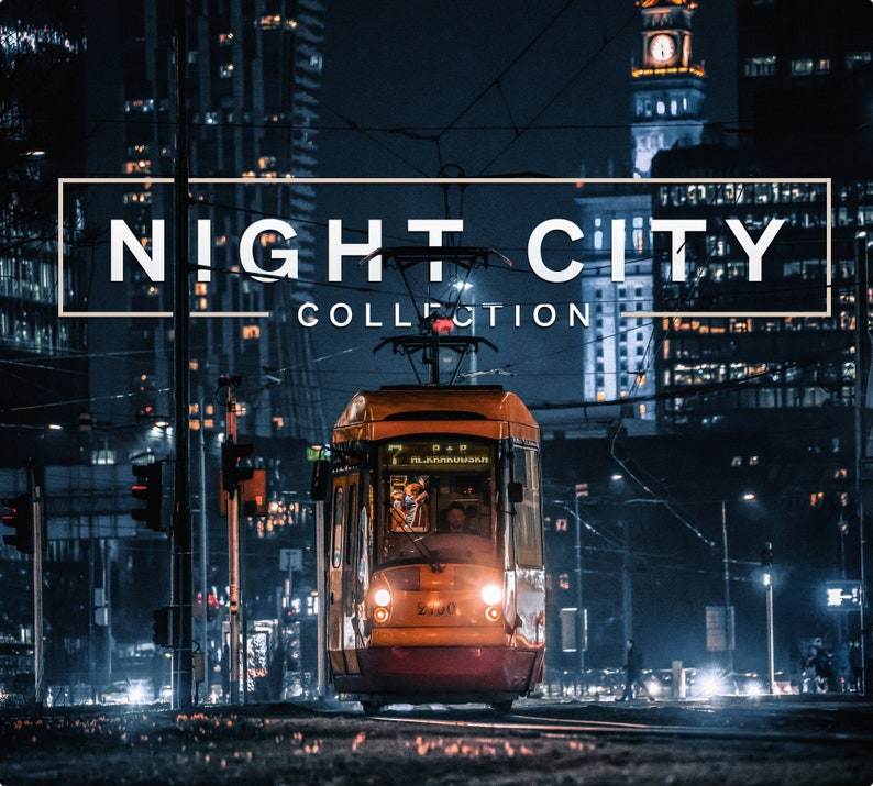 Puede incluir: Un tranv&iacute;a amarillo y rojo viaja por una ciudad de noche. El tranv&iacute;a tiene el n&uacute;mero 2300 en el lateral y el texto "7. PAR.  Rlannmoouh" en la parte delantera. La ciudad est&aacute; iluminada con farolas y los edificios son altos y oscuros.