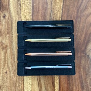 JW Metall Kugelschreiber mit Filztasche, JW Geschenk, This is the best life ever