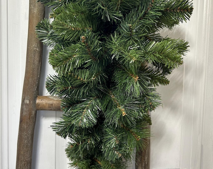 Teardrop Swag Deluxe Designer Faux Pine w/ 65 Tips