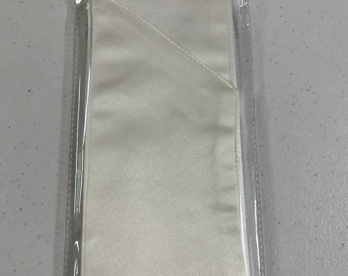 Personalized Embroidered Wreath Sash, White Silk Ribbon (4"x56")