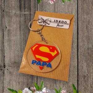 Porte clé personnalisé idéal pour offrir au Papa "Super-héros Papa"
