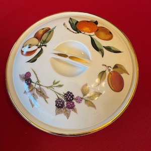 Vintage Royal Worcester Flameproof Veggie Bowl w/ Lid Gold Trim