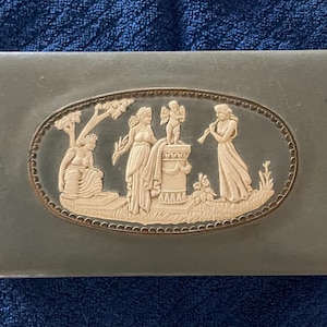 1960&#39;s Vintage Mary Grey Hosiery Box/Trinket Box