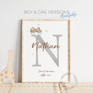 Impresión inicial personalizada / Impresión de nube de osito de peluche / Impresión de nombre personalizado / Arte de pared de osito de peluche / Decoración de guardería neutra / Impresión de bebé niño