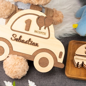 Taxi mensuel pour bébé. Ensemble d'étapes importantes pour bébé sur le thème des taxis. Bonjour tout le monde signe mensuel. Jalon mensuel des accessoires photo pour nouveau-nés.