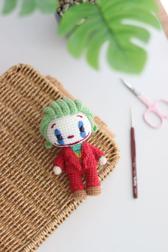 ハンドメイド あみぐるみ ジョーカー 人形 ジョーカーあみぐるみかぎ針編みパターン - Etsy 日本