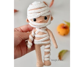 Halloween Mummy English Pattern With Pumpkin Gift