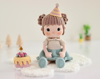 ENG-FR-TR Crochet Sitting Birthday Girl Luna Doll Pattern (2