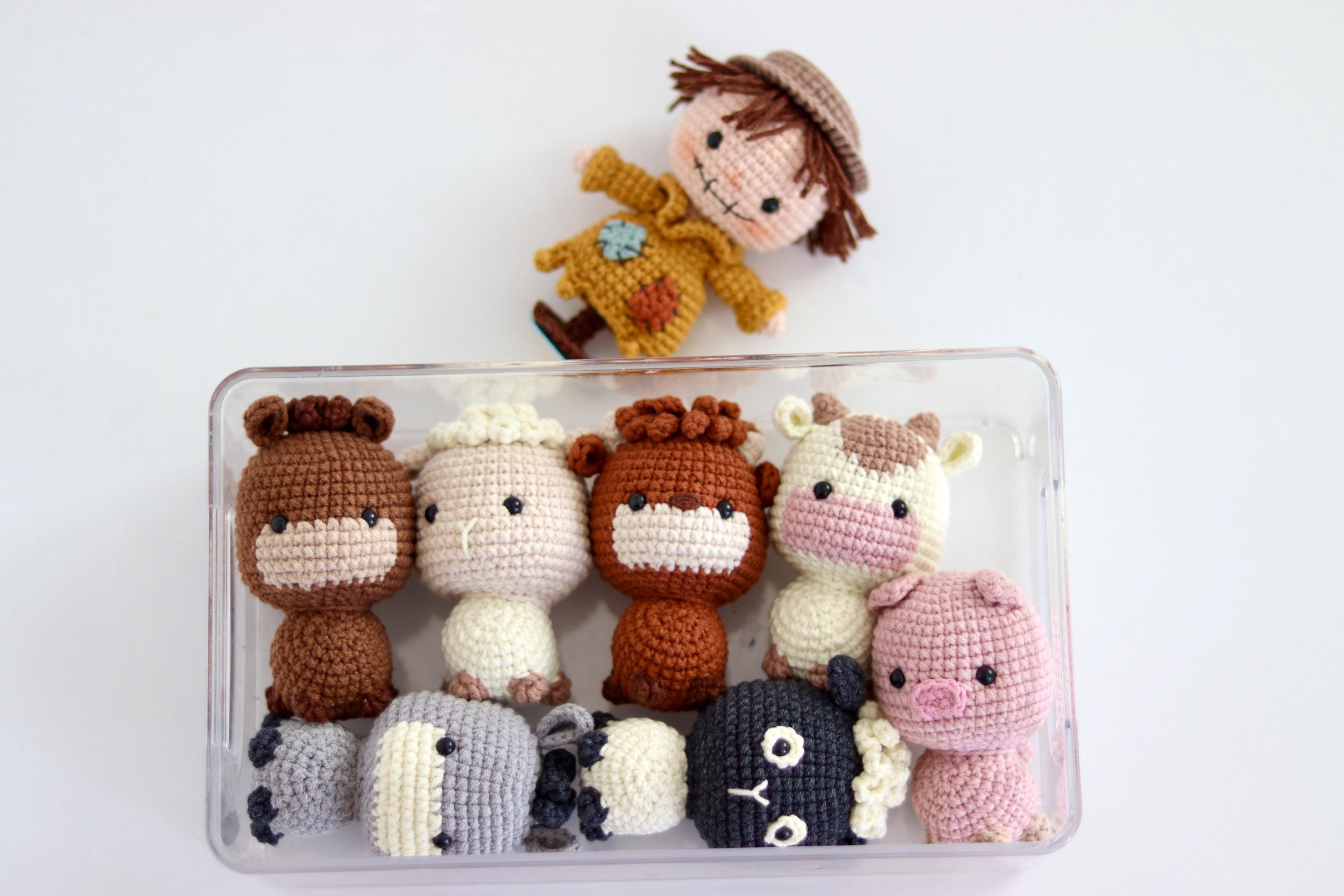 Eng Crochet Pattern Farm Friends and Scarecrow