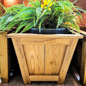 Cedar Indoor/Outdoor Planter Box