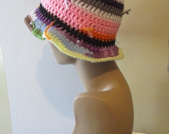 Scrap yarn bucket hat, Small