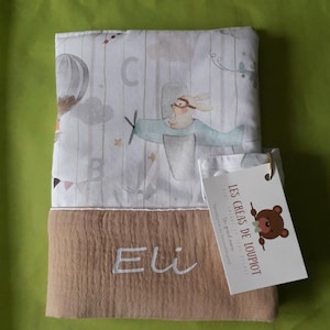 Protège carnet de santé personnalisé coton imprimé montgolfières, double gaze, velours, cadeau de naissance, cadeau unique plusieurs coloris