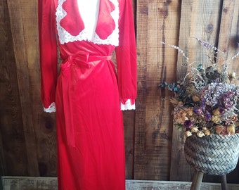 Vintage 1960's Red Velvet Wrap Robe with Lace "The Mrs. Clause" Size Small