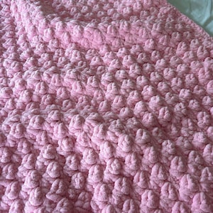 Cobertor de bebê de crochê rosa feito à mão: cobertor de berçário de malha macia e grossa