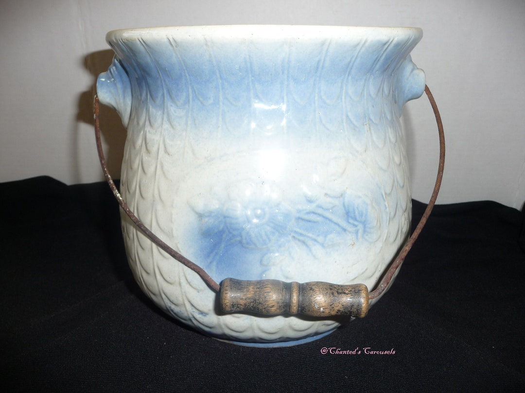 Swing Handle Pottery Stoneware Chamber Pot, No Lid, Blue Flowers, Wood