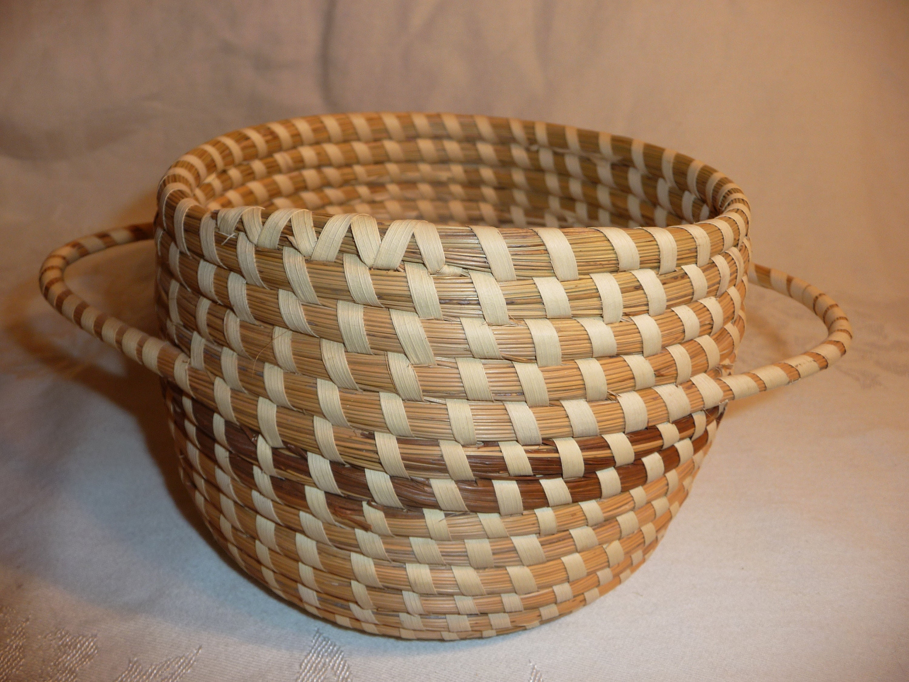 Vintage Charleston Sweetgrass Basket With Attached Lid, Hand Made, Collectible Etsy