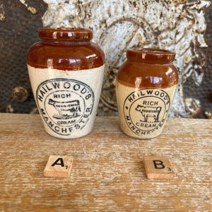 Antique Hailwood&#39;s Manchester Rich Cream, Cow Trademark, English Advertising Pot