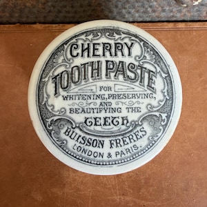 Rare* Antique Victorian Buisson Freres Cherry Tooth Paste – London & Paris – Advertising Pot c. 1880