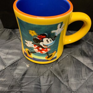 Authentic vintage Minnie Mouse Disney mug