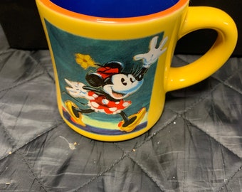 Authentic vintage Minnie Mouse Disney mug