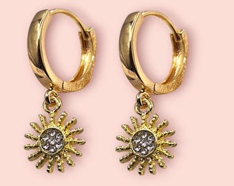 Gouden Sunburst-ringoorbellen: boho-sieraden met kristallen druppel