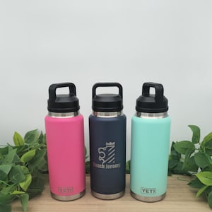 Custom Engraved YETI Water Bottle with Chug Cap - Personalised YETI 36 oz Water Bottle - Perfect gift for  Outdoorsman - Sports Water Bottle