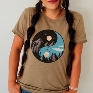 Yin Yang Unisex Short Sleeve Tee – Taoist Symbol Shirt – Rustic Yin Yang T-Shirt – Zen & Balance Apparel