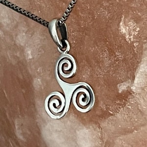 Sterling Silver Swirl Pattern Pendant, Silver Swirl Pendant Necklace, Gift for Her