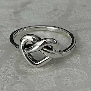 Keltischer Liebesknoten Ring, Statement Ring, Geschenk für Sie, Sterling Silber