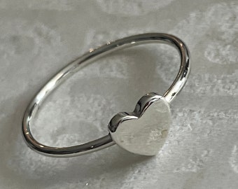 Anello in argento sterling con cuore d'amore, anello per gli amanti del cuore, anello delicato, anello impilabile, regalo per lei