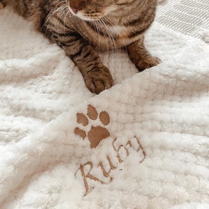 Personalized blanket for cat Personalized blanket for animals Cat accessory Animal accessory image 1