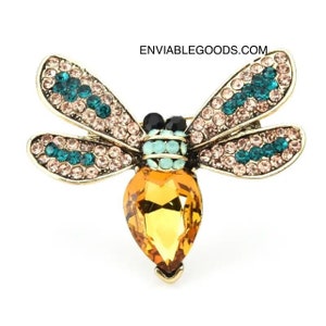 Yellow Crystal Bee Brooch - Sparkling Insect Pin for Sunny Elegance
