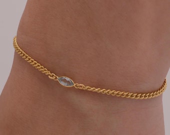 Pulsera de aguamarina con cadena de oro: regalo de la piedra natal de marzo