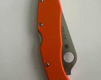 Spyderco Police Vg-10 orange handle folding knife