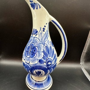 Vintage Delft blue Jug, Made in Holland hand painted jug, Vintage Delft  Blue Dutch Picure, Blue and White  Floral flowers