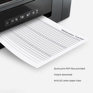 Puede incluir: Una hoja de seguimiento de medicamentos imprimible en blanco y negro se est&aacute; imprimiendo desde una impresora negra. La hoja tiene un patr&oacute;n de cuadr&iacute;cula y el texto "Medication Tracker" en la parte superior. El texto "Quick print PDF files provided", "Instant download" y "A4 & US Letter paper sizes" est&aacute; impreso debajo de la hoja.