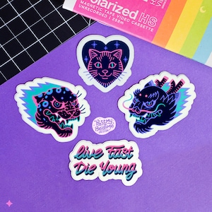Sticker vinyle coeur de chat violet fluo