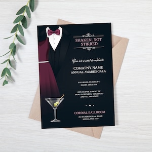 Peut inclure: Une invitation noire et bordeaux pour un gala de remise de prix d'entreprise. L'invitation représente un smoking et un verre à martini. Le texte indique "Shaken, Not Stirred" et "Company Name Annual Awards Gala". L'événement est prévu le samedi 6 octobre à 19h au Cordial Ballroom, 254 Sandringham Road, Kingsland 1010.