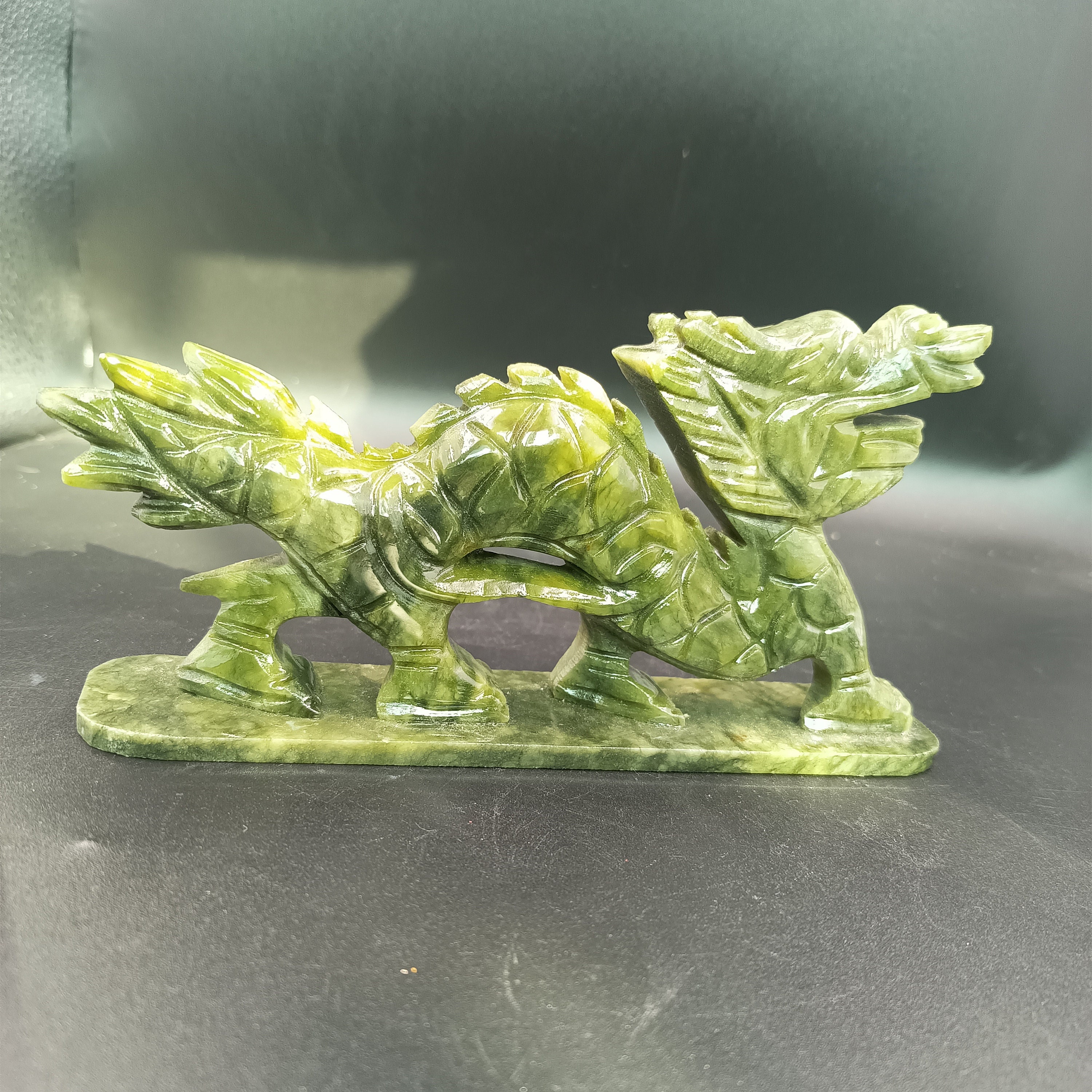 Natural Green Jade Carving Jade Dragon Statue,crystal Dragon Handicraft