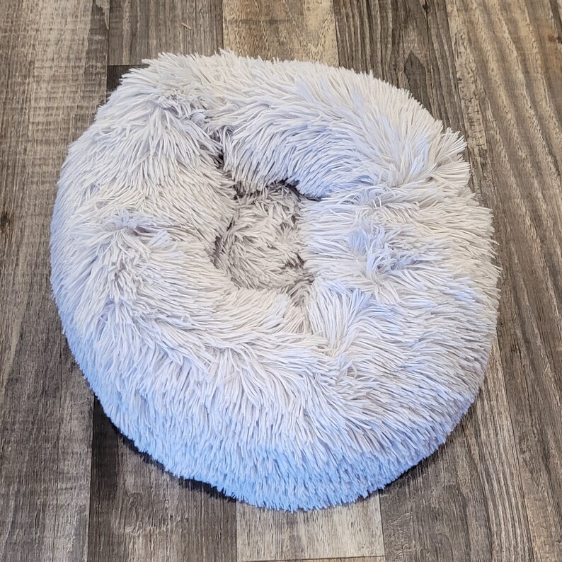 Calming Pet Bed, Donut Shaped Bed, Best Dog Bed, Cat Bedding, Small Pet Bed, Antianxiety Bed