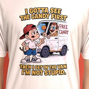 おもしろキャンディバンTシャツ - ブラックユーモアレトロ漫画Tシャツ - 「まずはキャンディを見に行こう」シャツ - 大人向けの皮肉なヴィンテージスタイルグラフィック