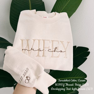 Sudadera bordada personalizada para esposa / Regalo de Acción de Gracias y Navidad / Apellido personalizado / Regalo de novia, boda, compromiso