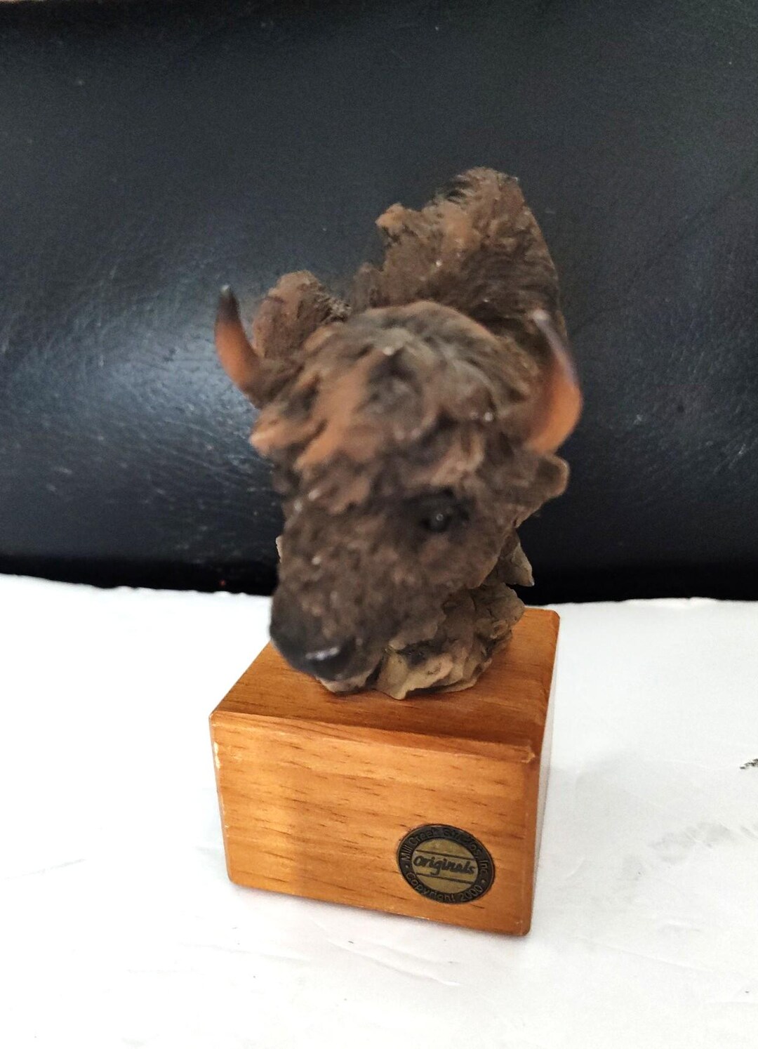 Rare Mill Creek Studios Buffalo Sculpture (2000) – Standing Firm