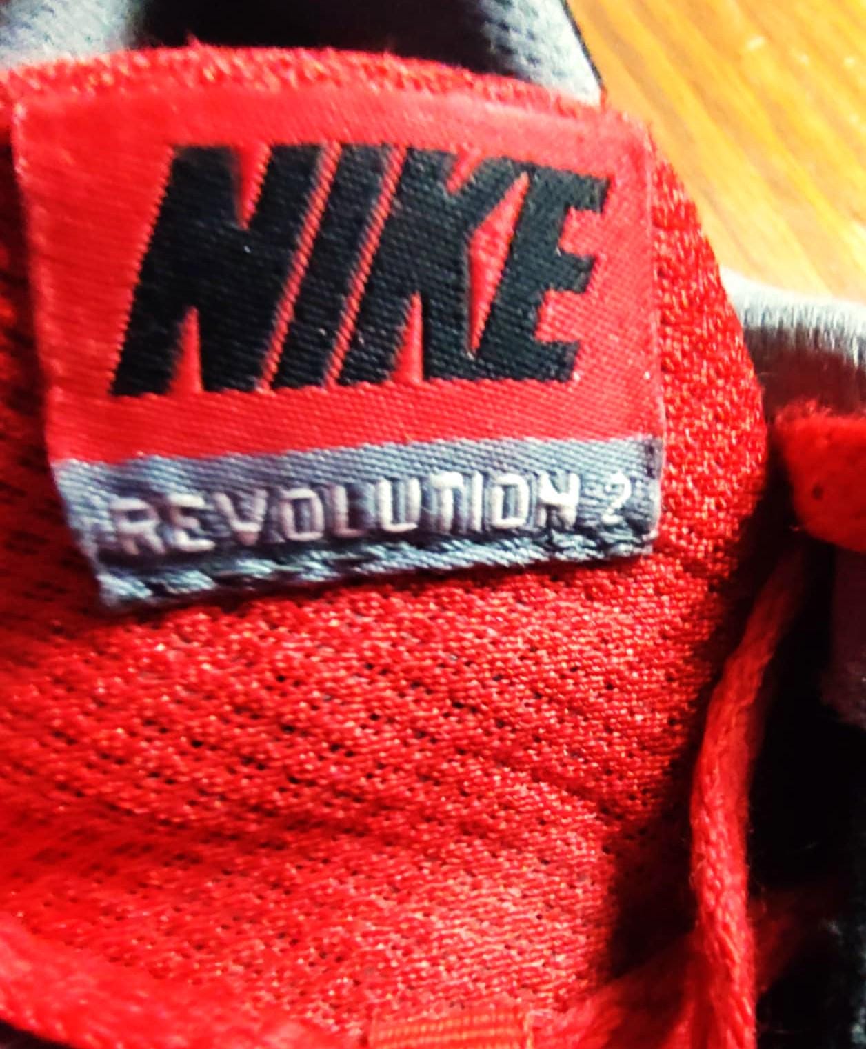 1999 Nike Revolution 2 Med Black White Red Training Running Shoes SHIPS FREE Nike Revolution 7 White/Red/Navy Men main image 4