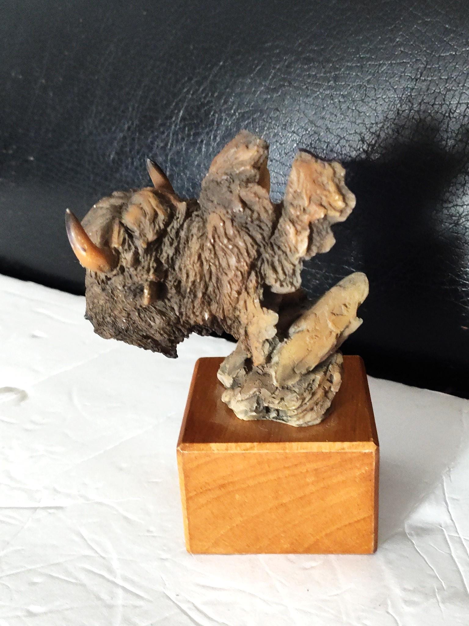 Rare Mill Creek Studios Buffalo Sculpture (2000) – Standing Firm