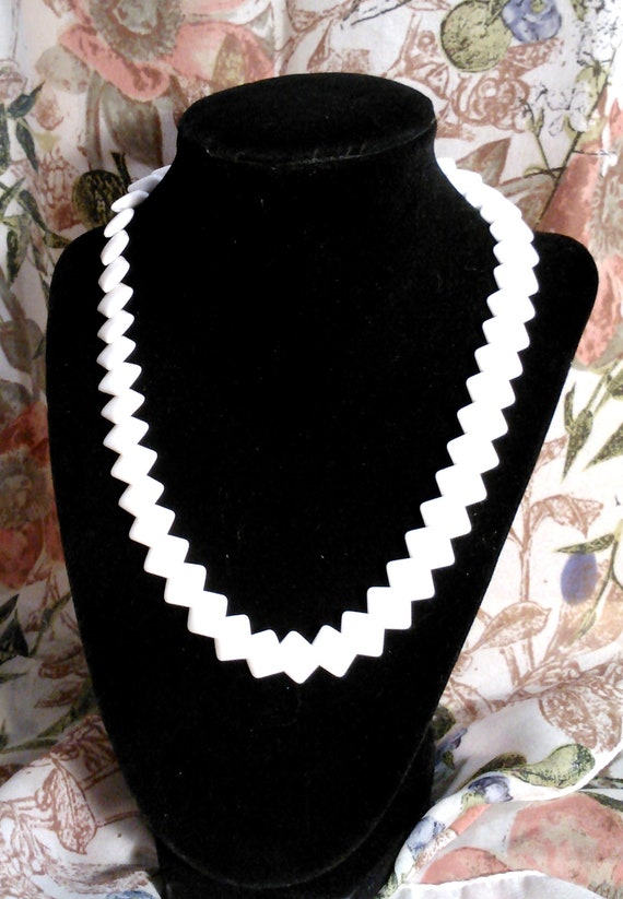 vintage Trifari Lucite necklace. White lucite, square tiles, chiclets