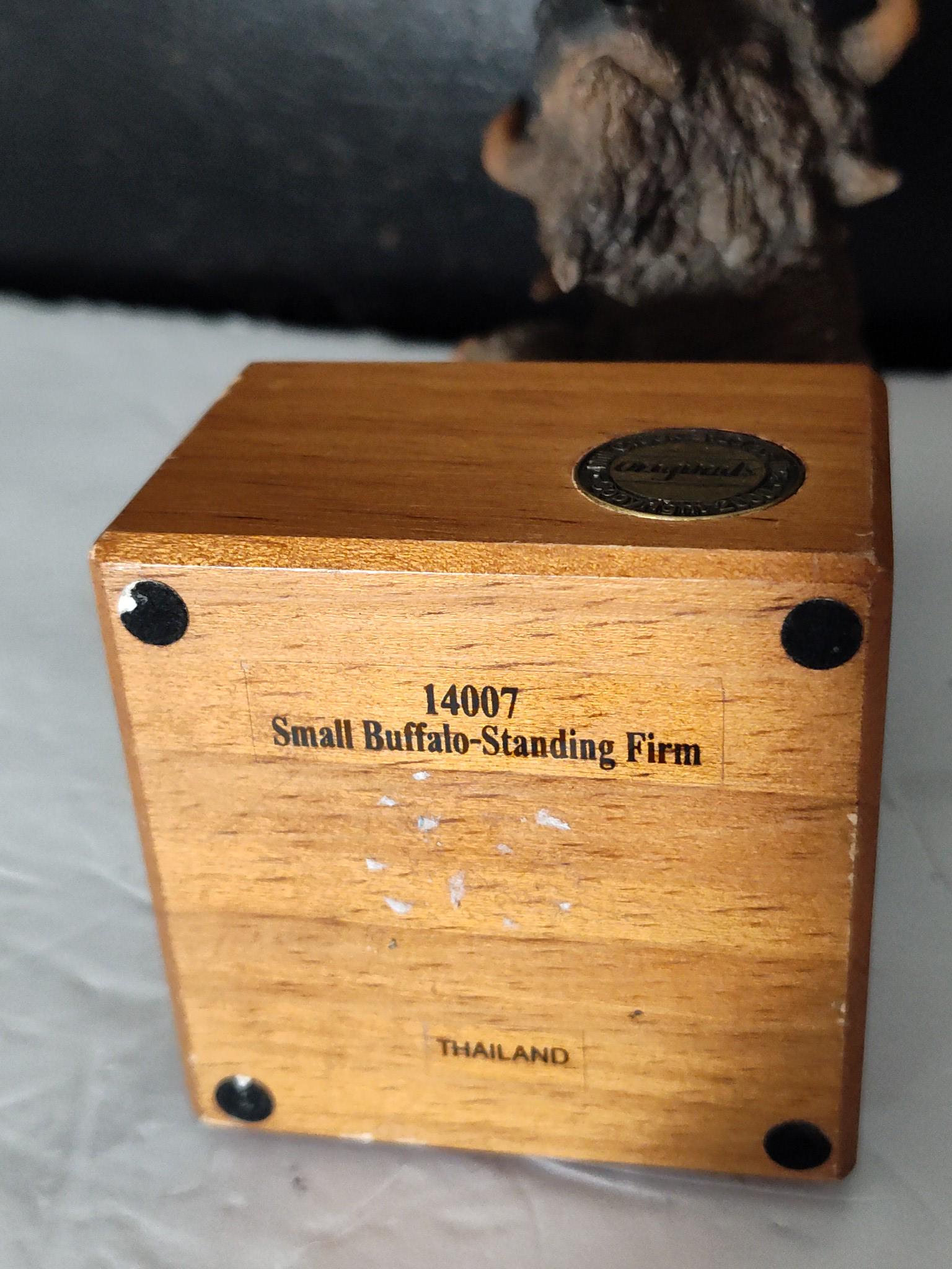 Rare Mill Creek Studios Buffalo Sculpture (2000) – Standing Firm