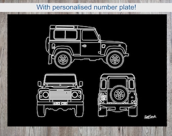 Puede incluir: Póster negro con dibujos lineales blancos de un vehículo todoterreno clásico en tres vistas: lateral, frontal y trasera. La vista frontal muestra una matrícula personalizada. El texto "With personalised number plate!" está en la parte superior.