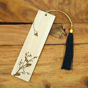 Birds on Branches Engraved Wood Bookmark ||Bookmark in a Handcrafted Wooden Box || Gift for Book Readers & Book Lovers