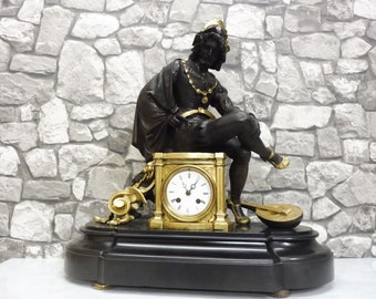 Beautiful Antique French mantel clock Desk Clock with black marble